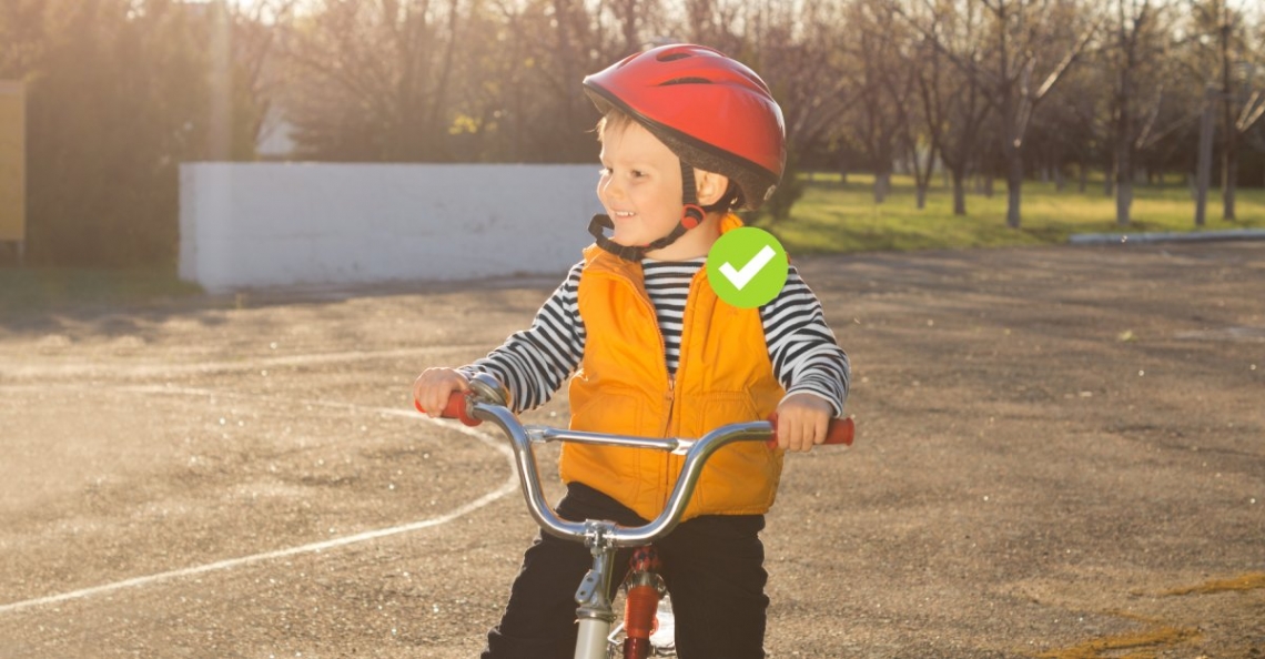 kid wearing high-vis - Vuly Play.jpg